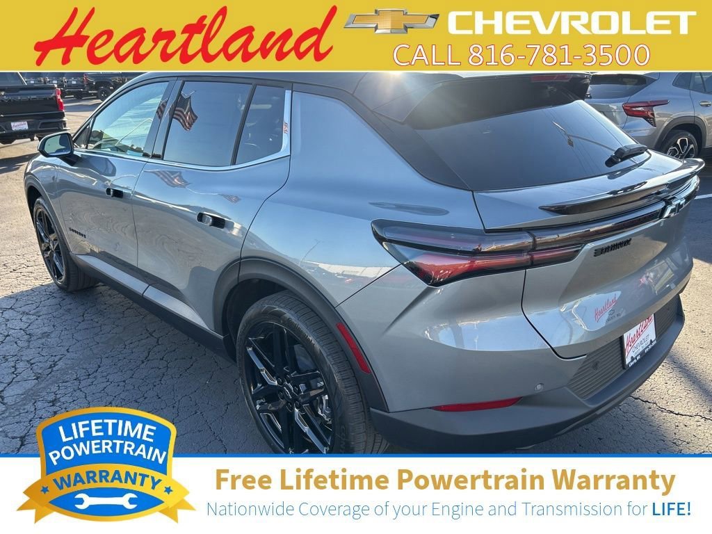New 2026 Chevrolet Equinox EV LT w/ LPO, Blackout Package FWD image 7