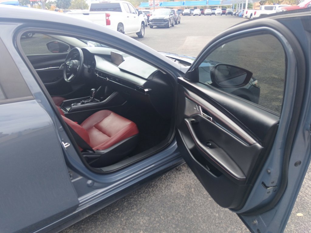 Used 2023 MAZDA MAZDA3 s FWD image 15