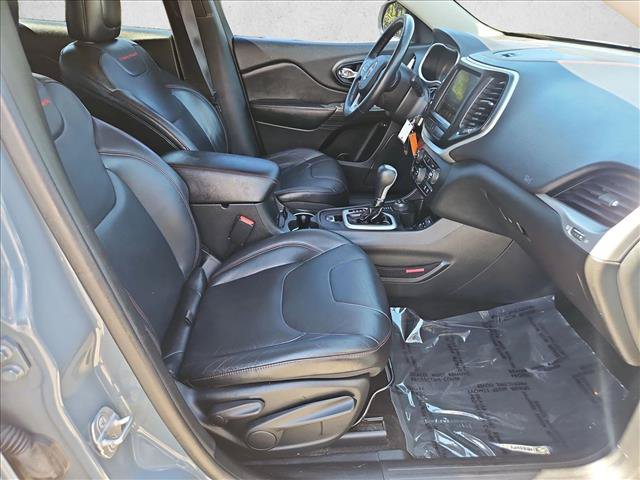 Used 2014 Jeep Cherokee Trailhawk w/ Leather Interior Group AWD/4WD image 20