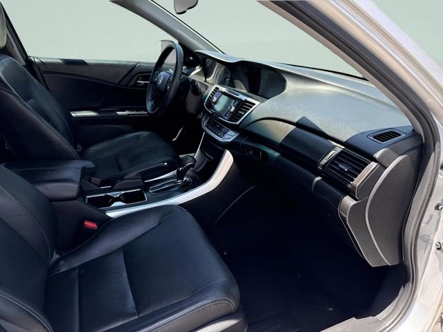 Used 2015 Honda Accord EX-L image 37