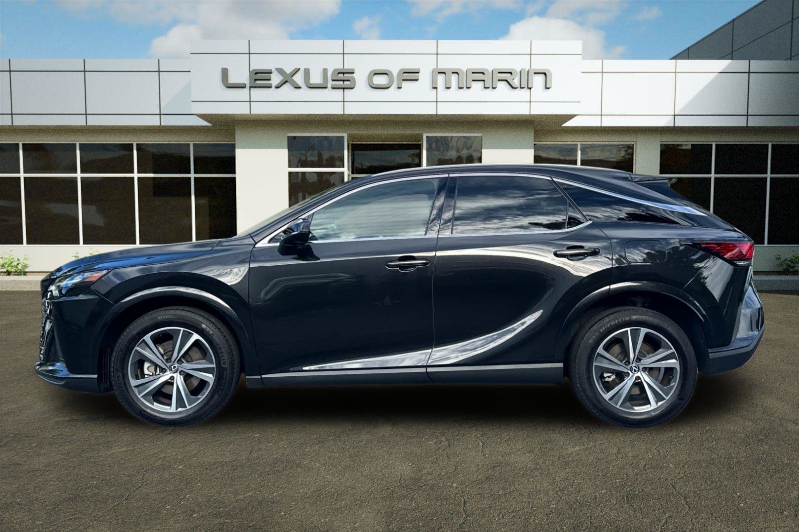 Certified 2024 Lexus RX 350 FWD w/ Technology Package image 2