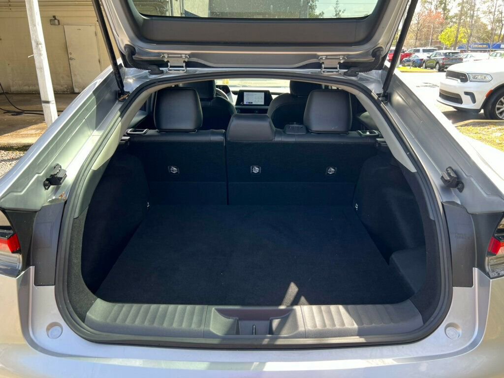 Used 2024 Toyota Prius XLE image 8