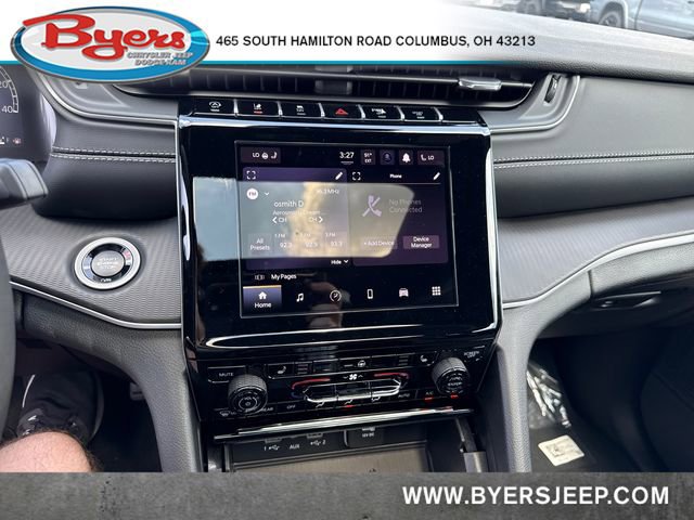 New 2025 Jeep Grand Cherokee L Laredo w/ Luxury Tech Group I image 21