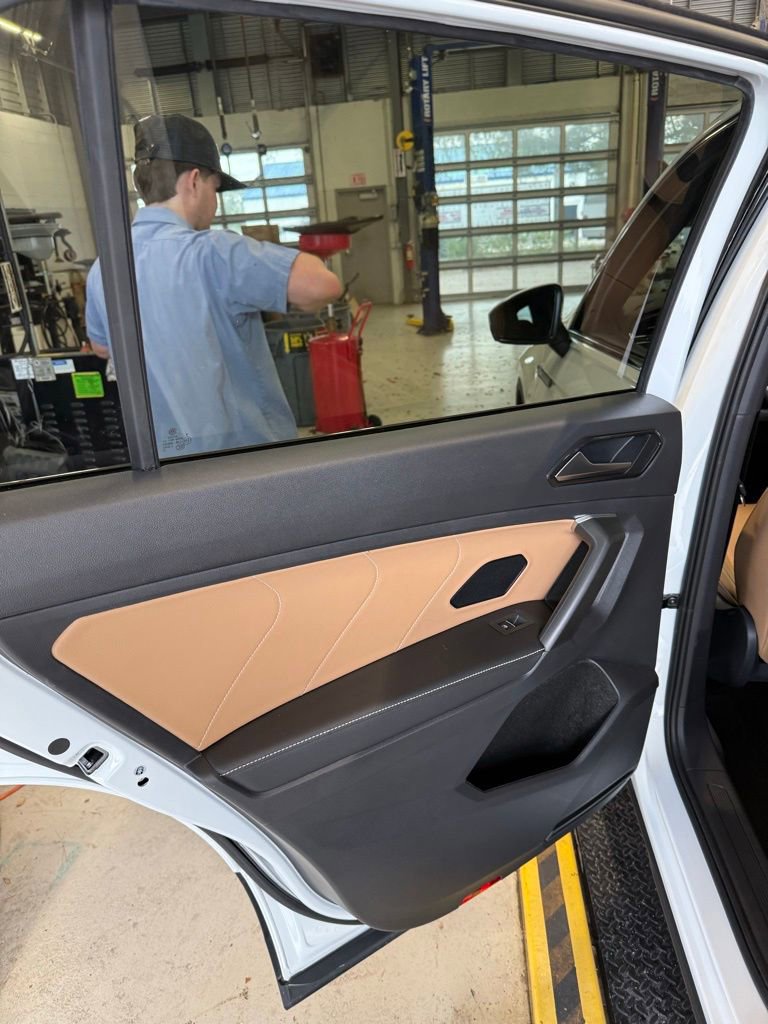 Used 2024 Volkswagen Tiguan SE image 69