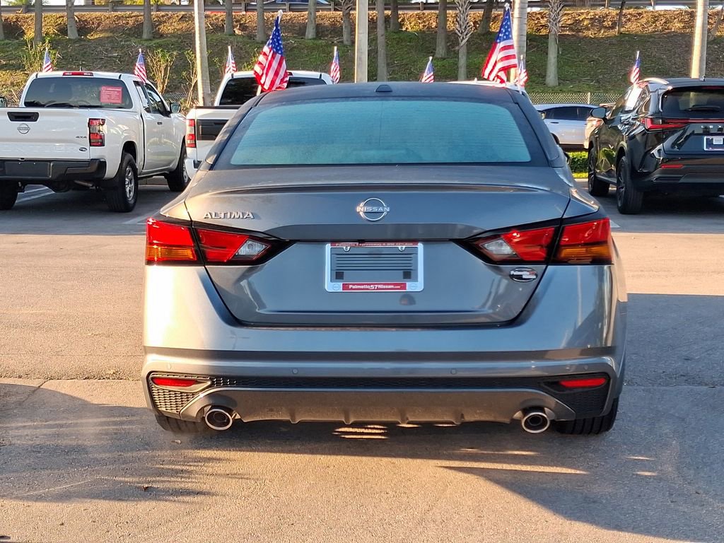 Used 2025 Nissan Altima 2.5 SV w/ SV Premium Package image 5