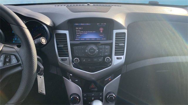 Used 2016 Chevrolet Cruze LT image 10