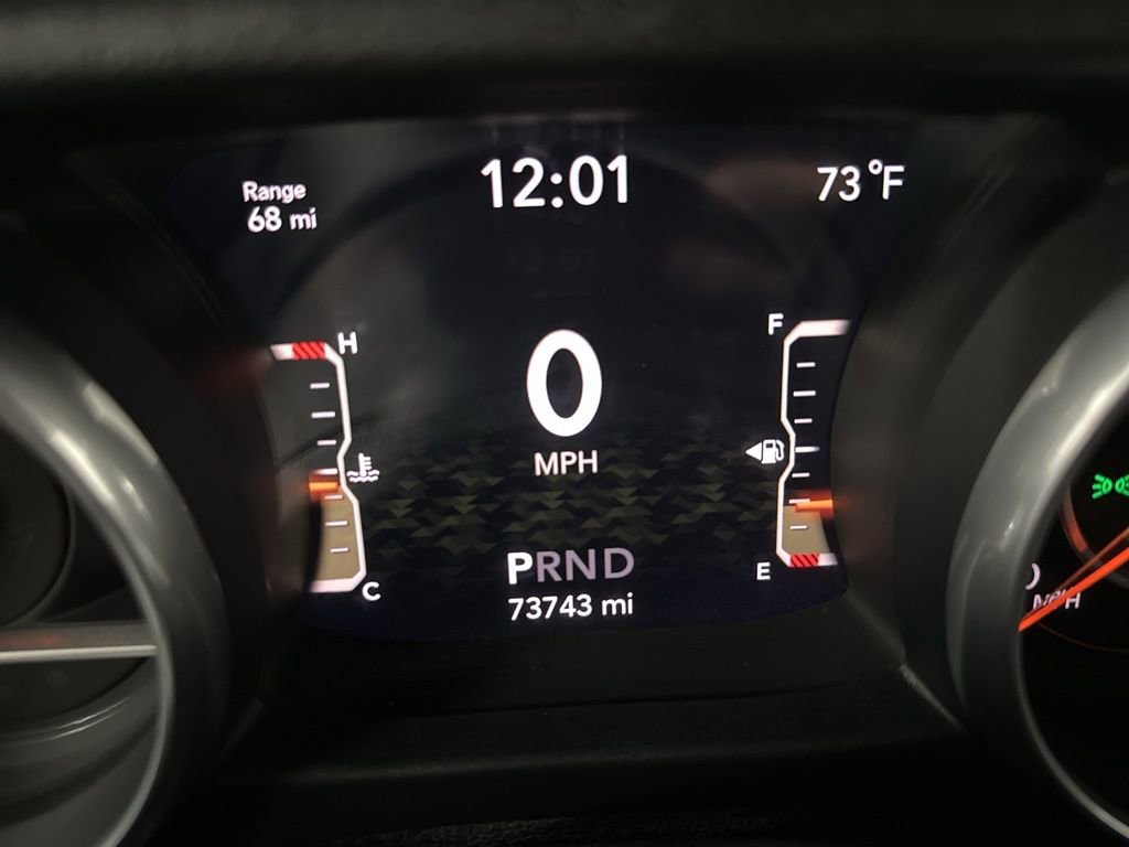 Used 2018 Jeep Wrangler Unlimited Sahara image 15