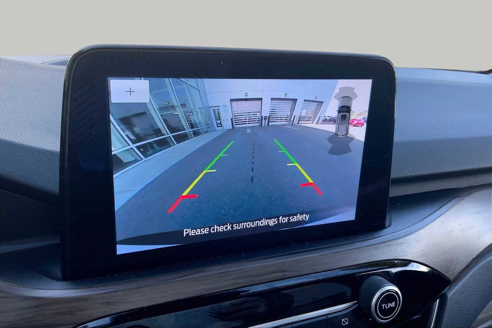 Used 2020 Ford Escape Titanium FWD image 29