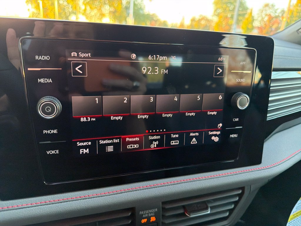 New 2027 Volkswagen Jetta GLI Autobahn FWD image 29