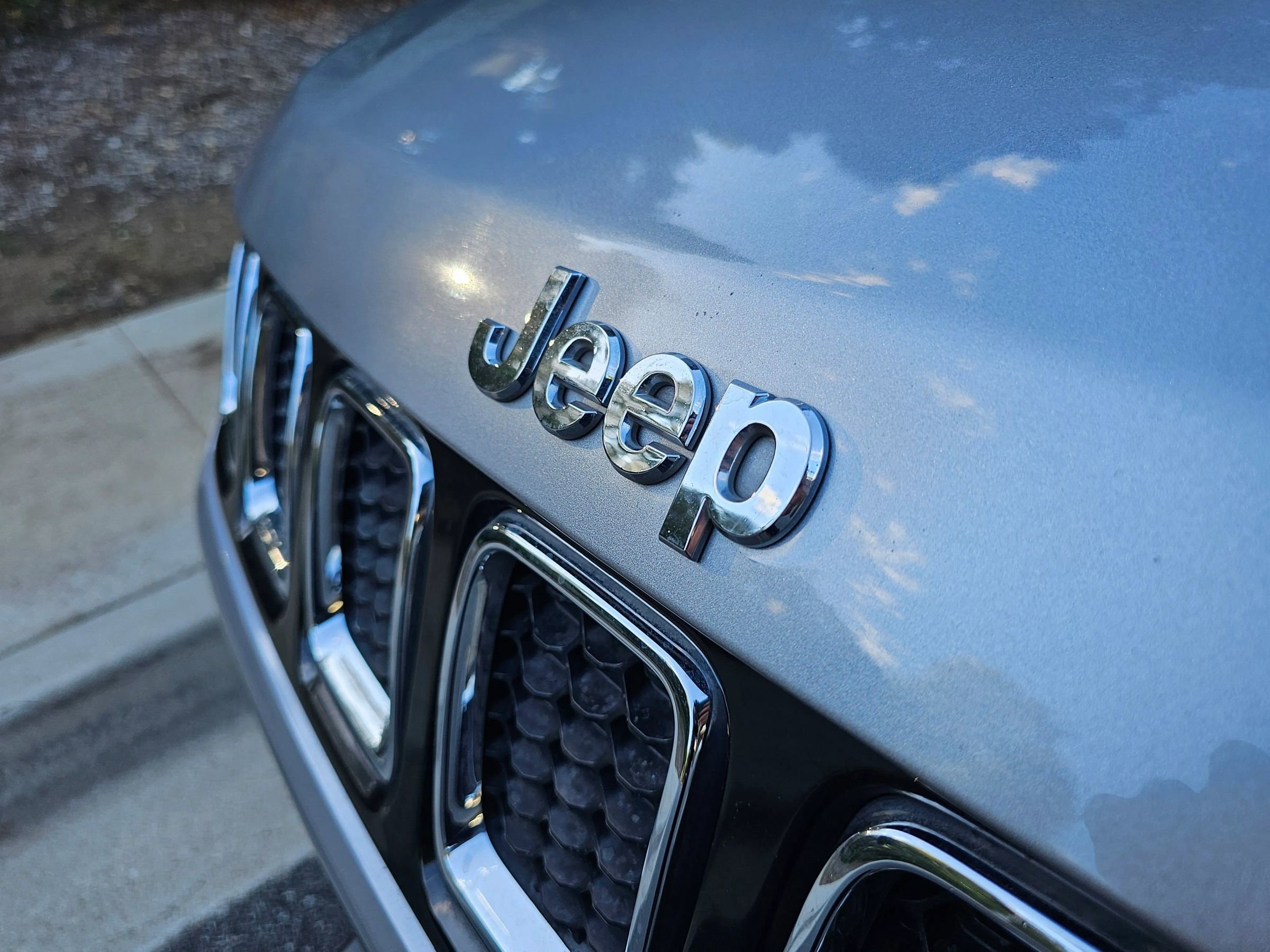 Used 2019 Jeep Compass Limited image 42