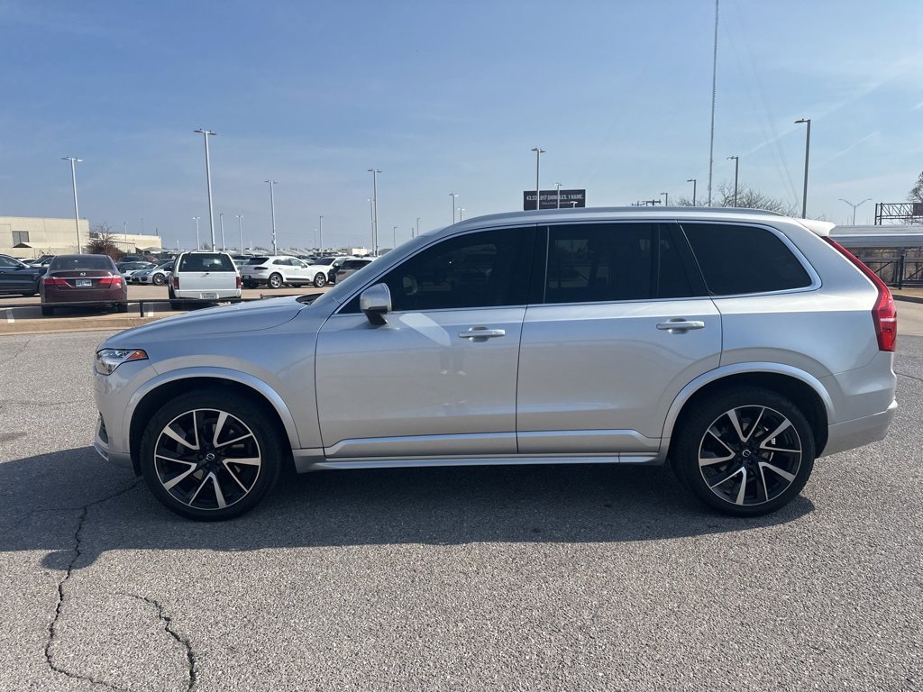 Used 2021 Volvo XC90 T6 Momentum w/ Climate Package image 2