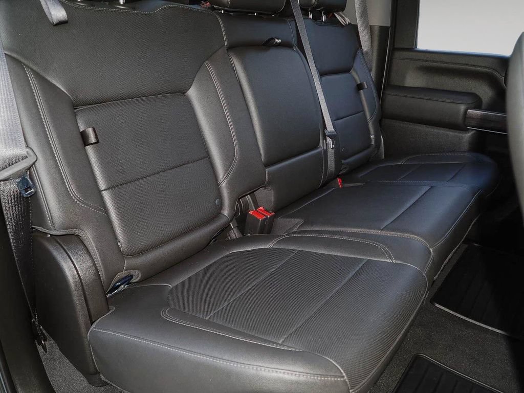Certified 2022 Chevrolet Silverado 2500 LTZ w/ LTZ Convenience Package AWD/4WD image 30
