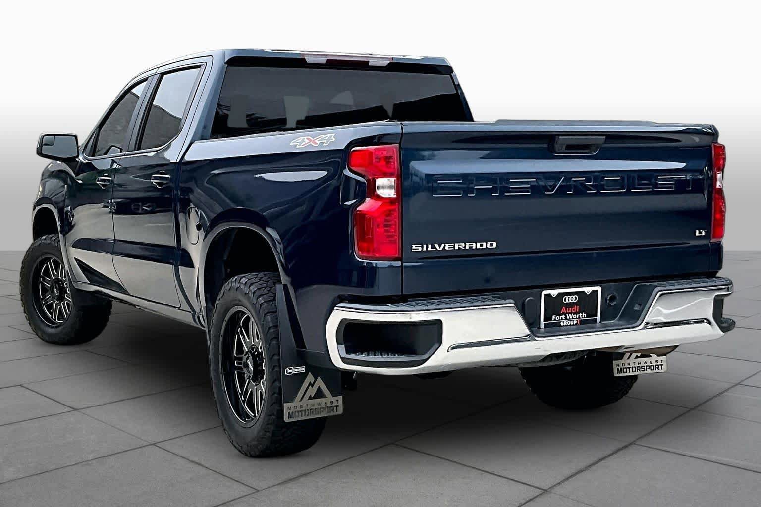 Used 2020 Chevrolet Silverado 1500 LT AWD/4WD image 12
