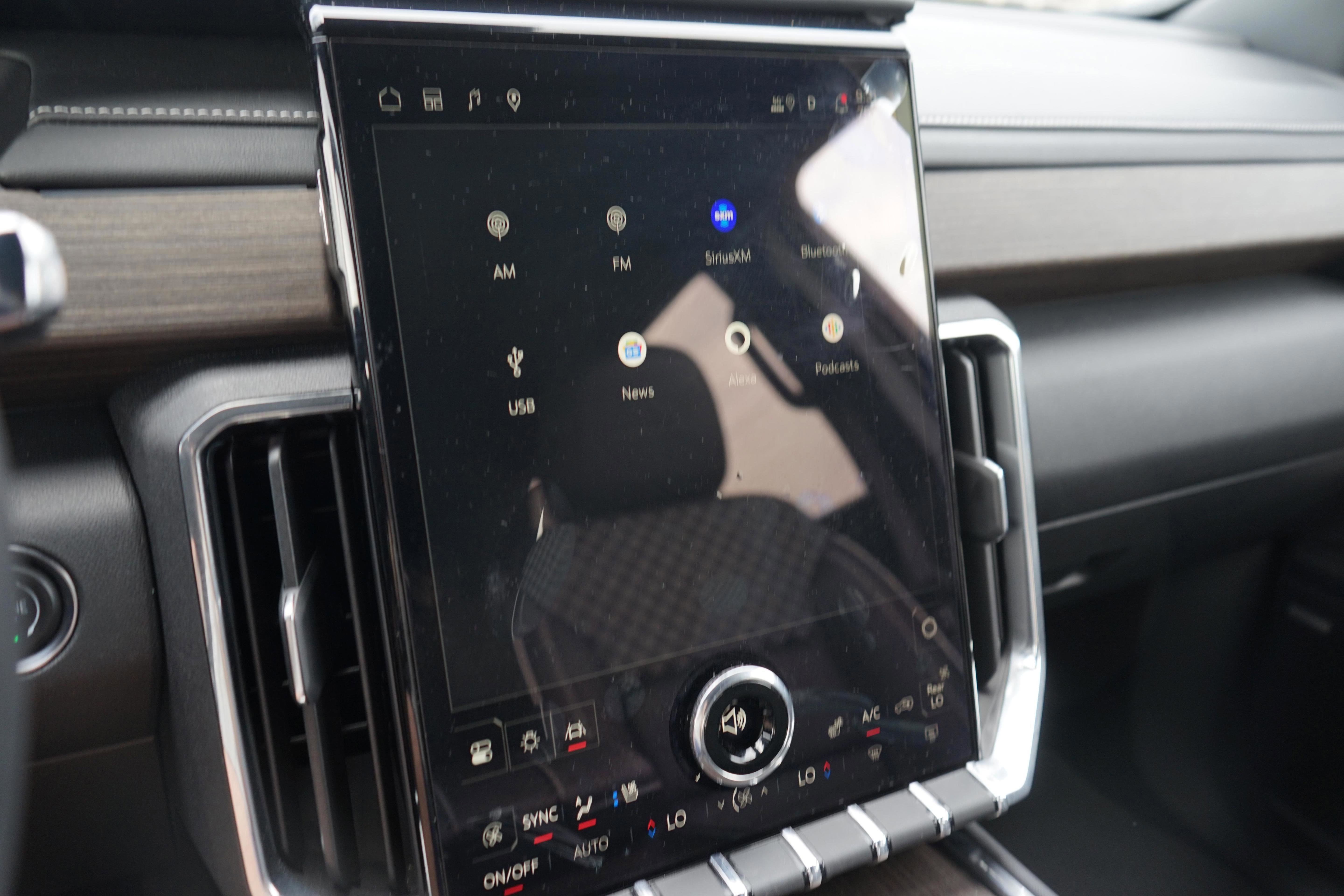 New 2025 GMC Acadia Denali w/ Super Cruise Package image 14