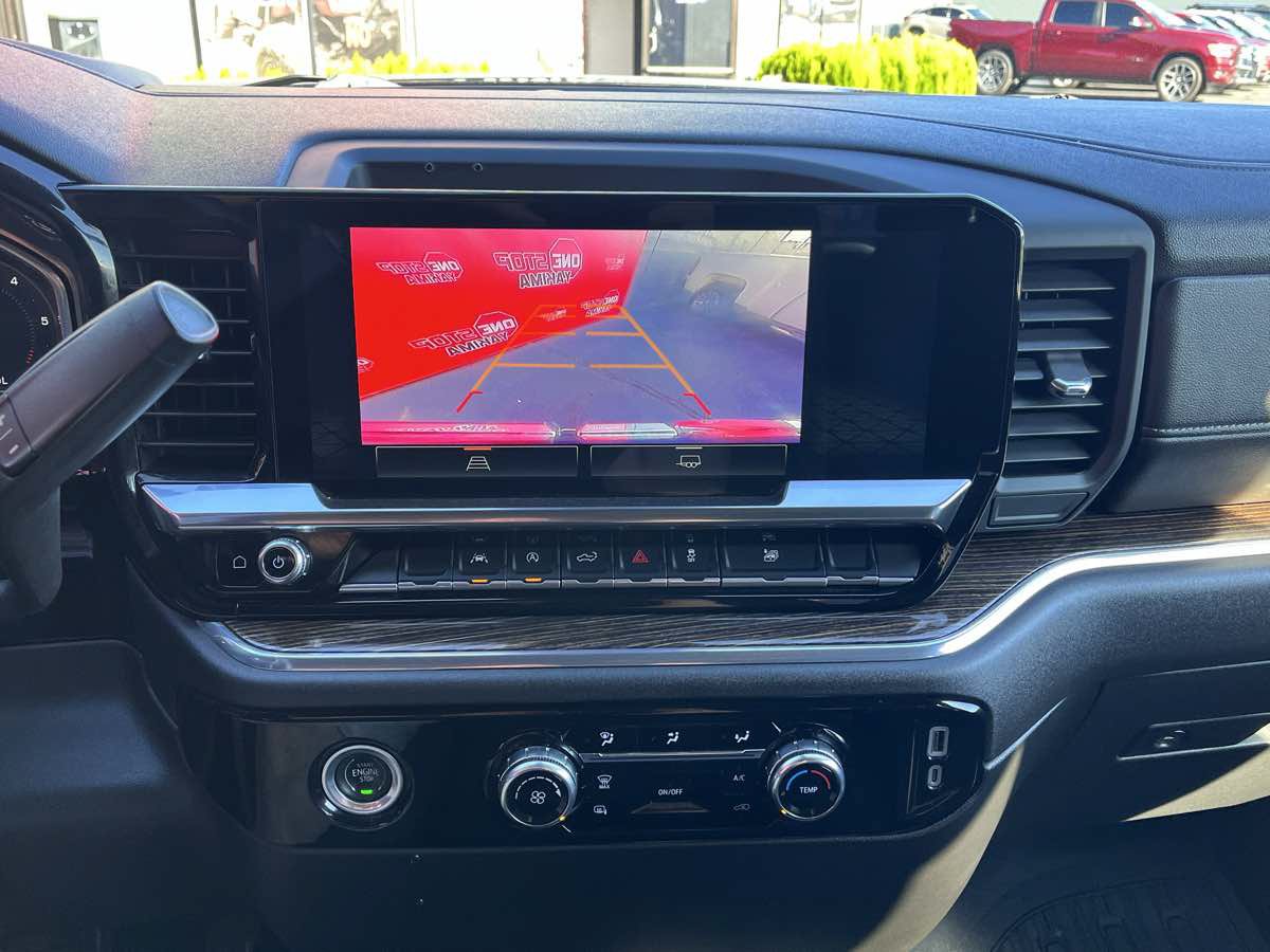 Used 2023 GMC Sierra 1500 SLE w/ Enhanced Capability Package AWD/4WD image 9