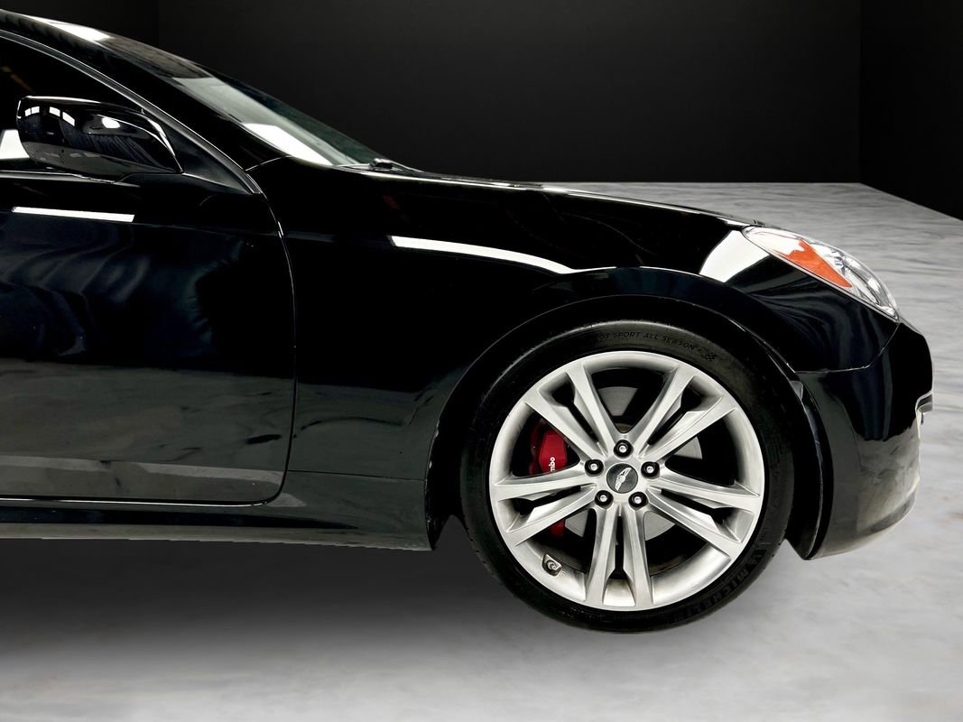 Used 2011 Hyundai Genesis 3.8 image 31