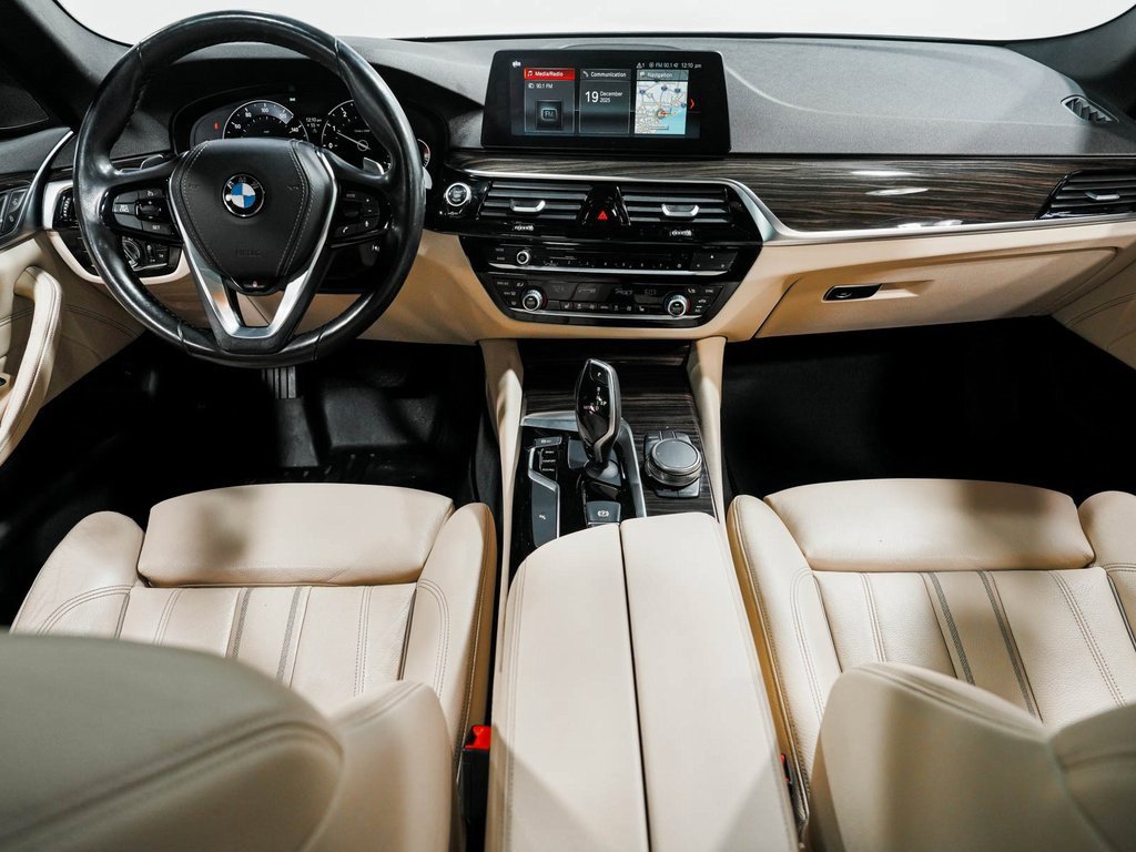 Used 2018 BMW 530i xDrive image 31