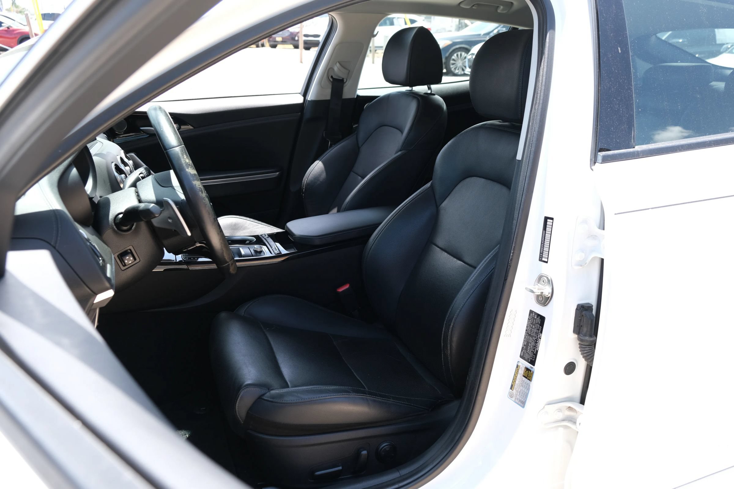 Used 2018 Kia Stinger Premium RWD image 9