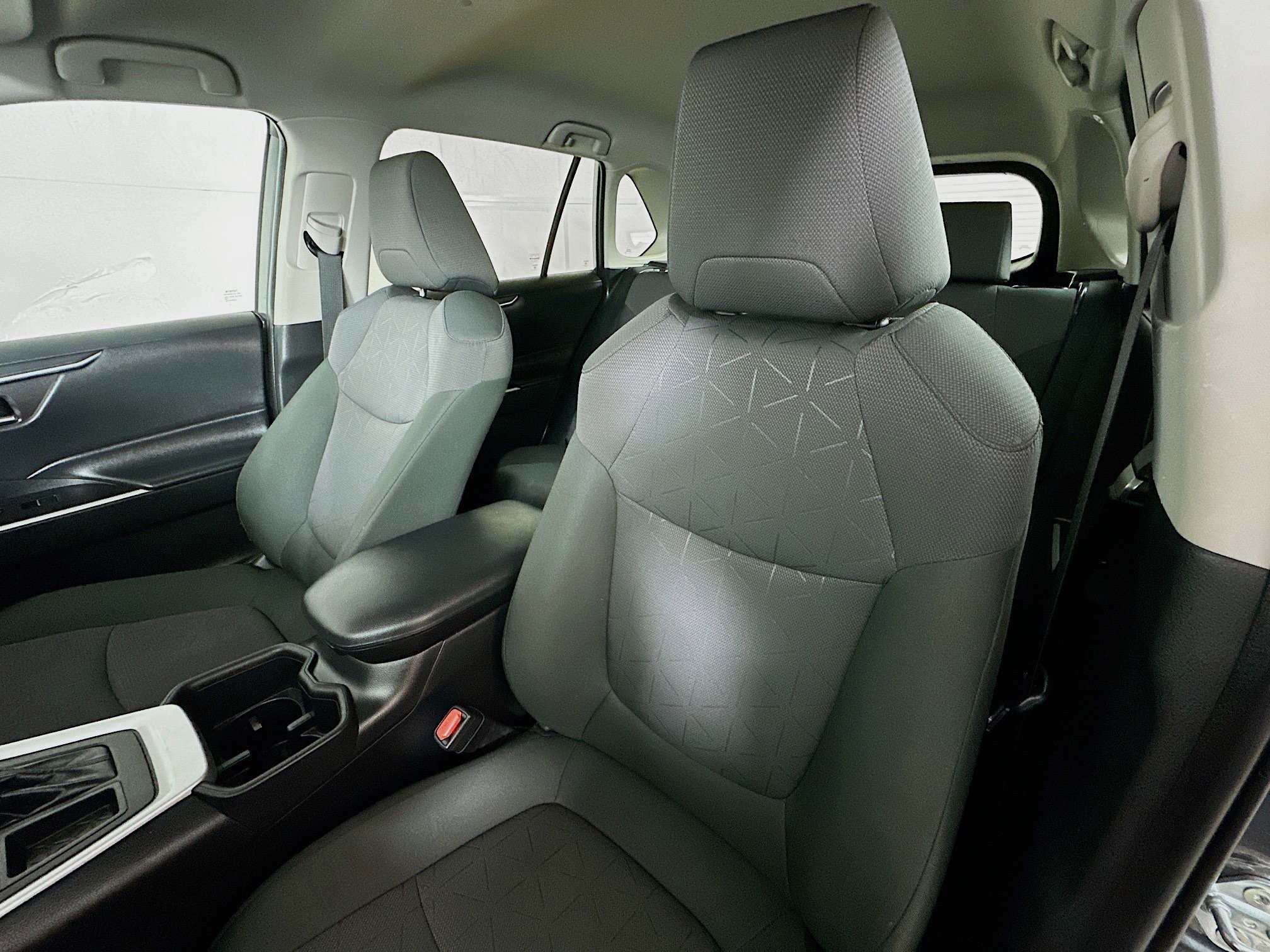 Used 2024 Toyota RAV4 XLE image 19