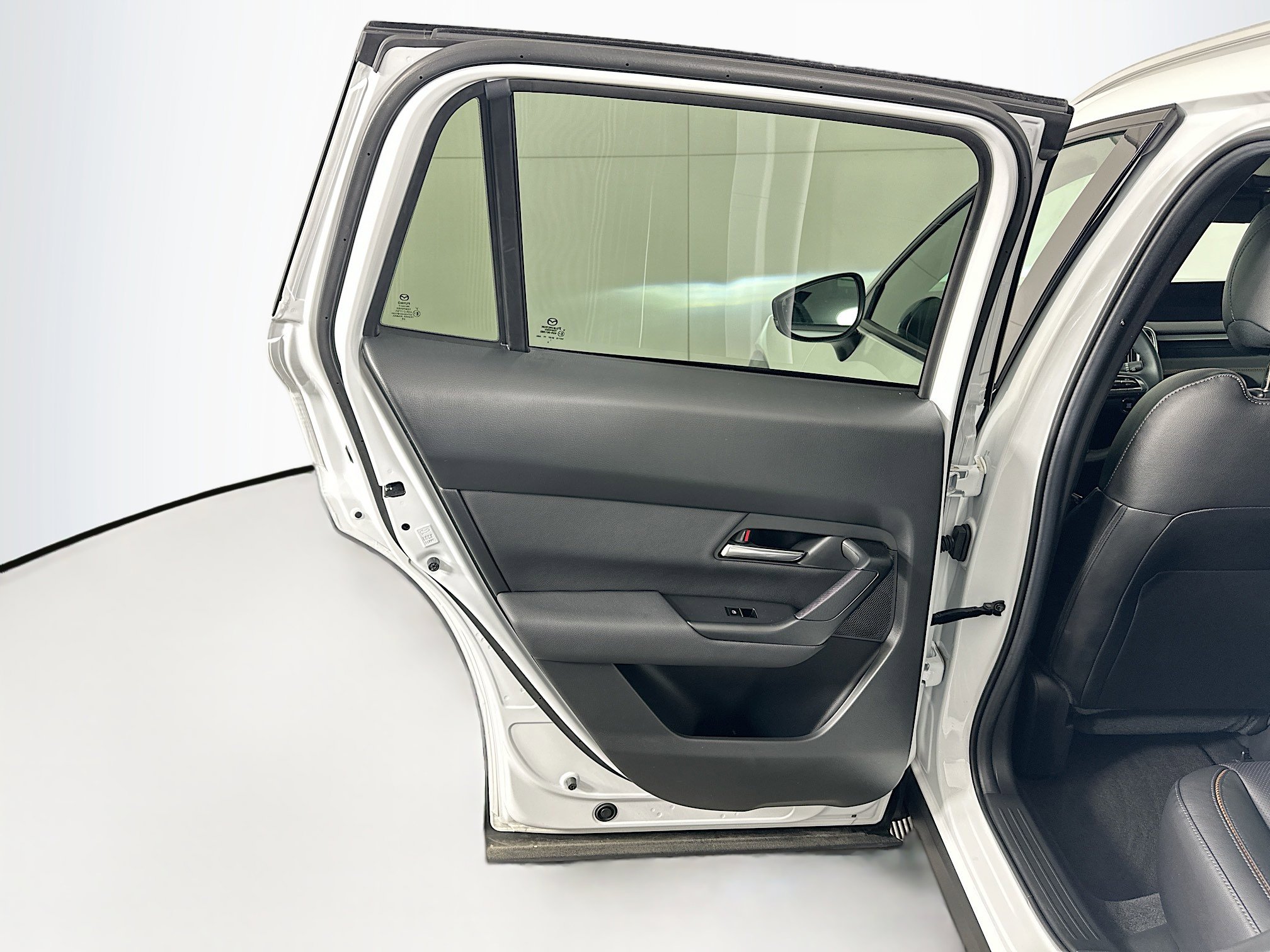 Used 2025 MAZDA CX-50 AWD 2.5 S w/ Premium Plus Pkg image 27