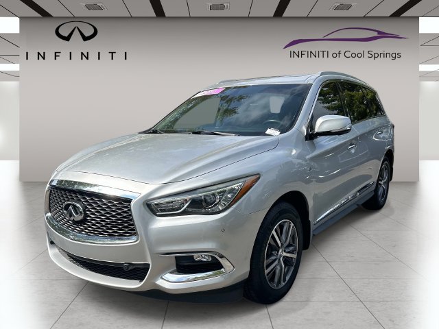 Used 2020 INFINITI QX60 Luxe w/ Essential Package FWD image 3