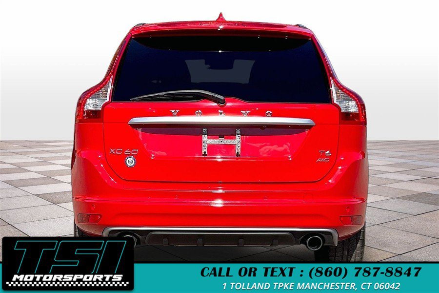 Used 2017 Volvo XC60 T6 R-Design w/ Climate Package AWD/4WD image 4
