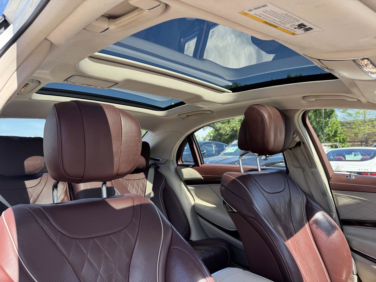 Used 2018 Mercedes-Benz S 560 Sedan image 31