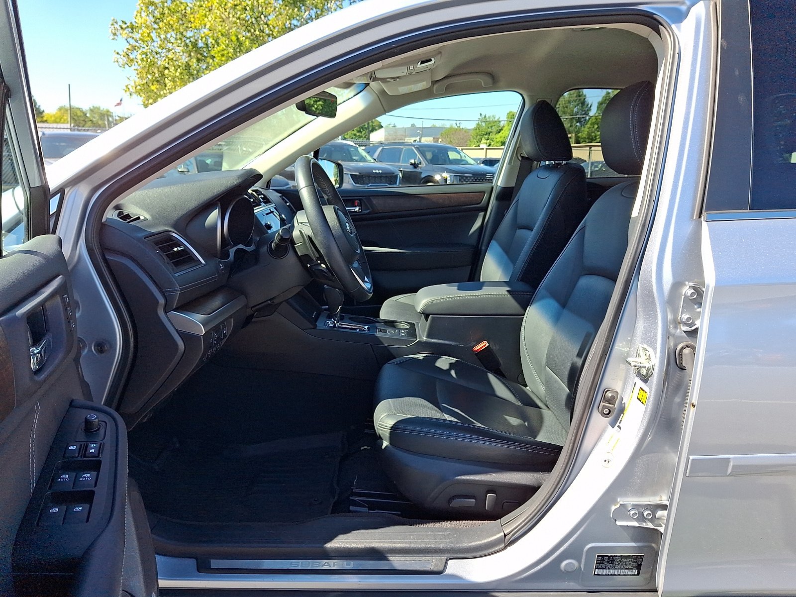Used 2019 Subaru Outback 2.5i Limited w/ Popular Package #2 AWD/4WD image 15
