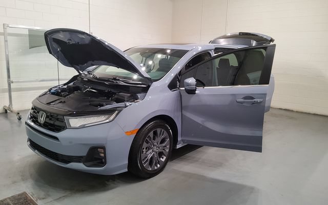Certified 2026 Honda Odyssey Touring image 10