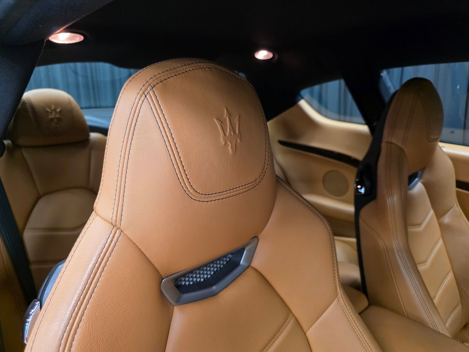 Used 2015 Maserati GranTurismo Sport RWD image 28