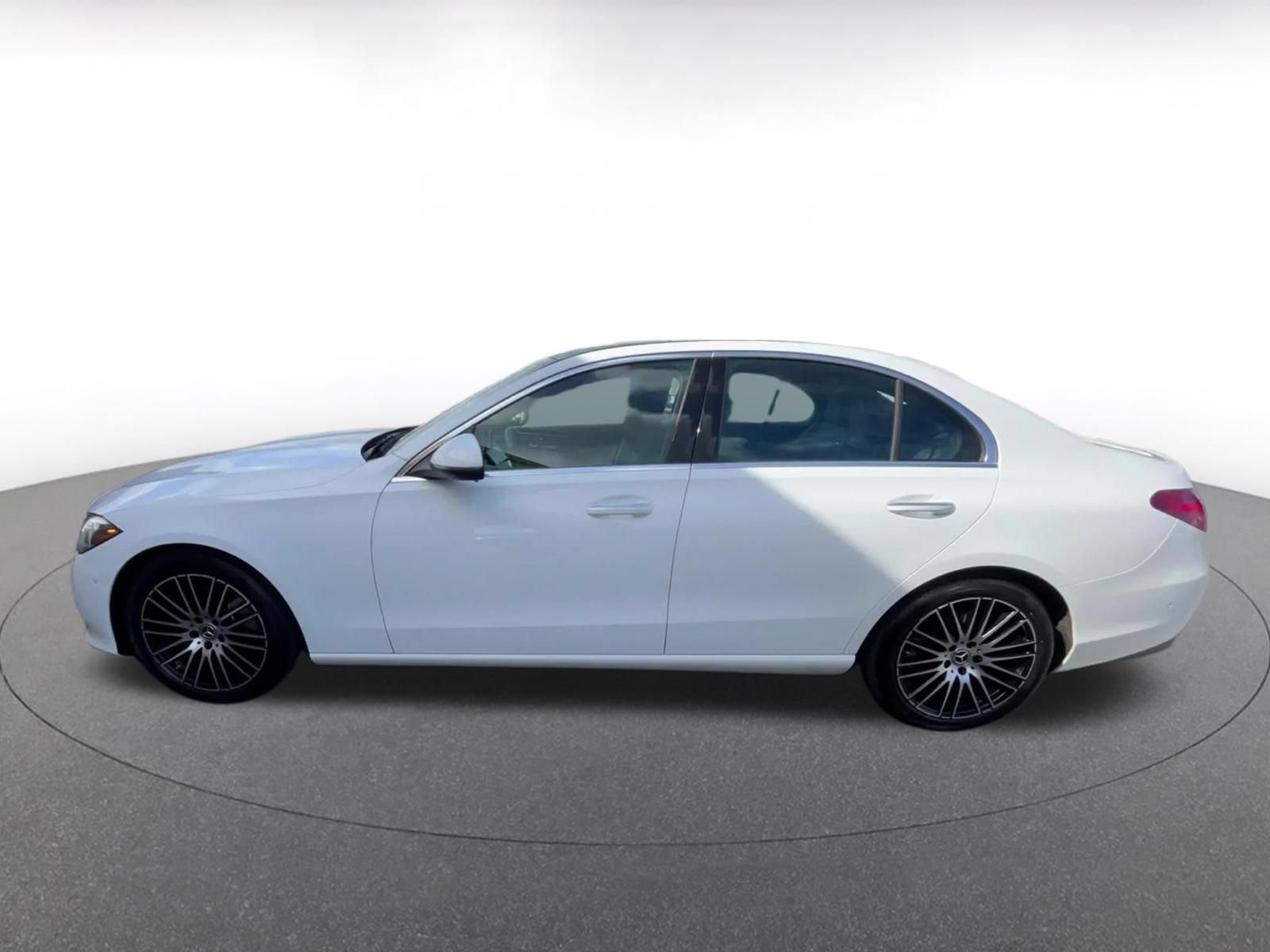 Used 2024 Mercedes-Benz C 300 Sedan image 8