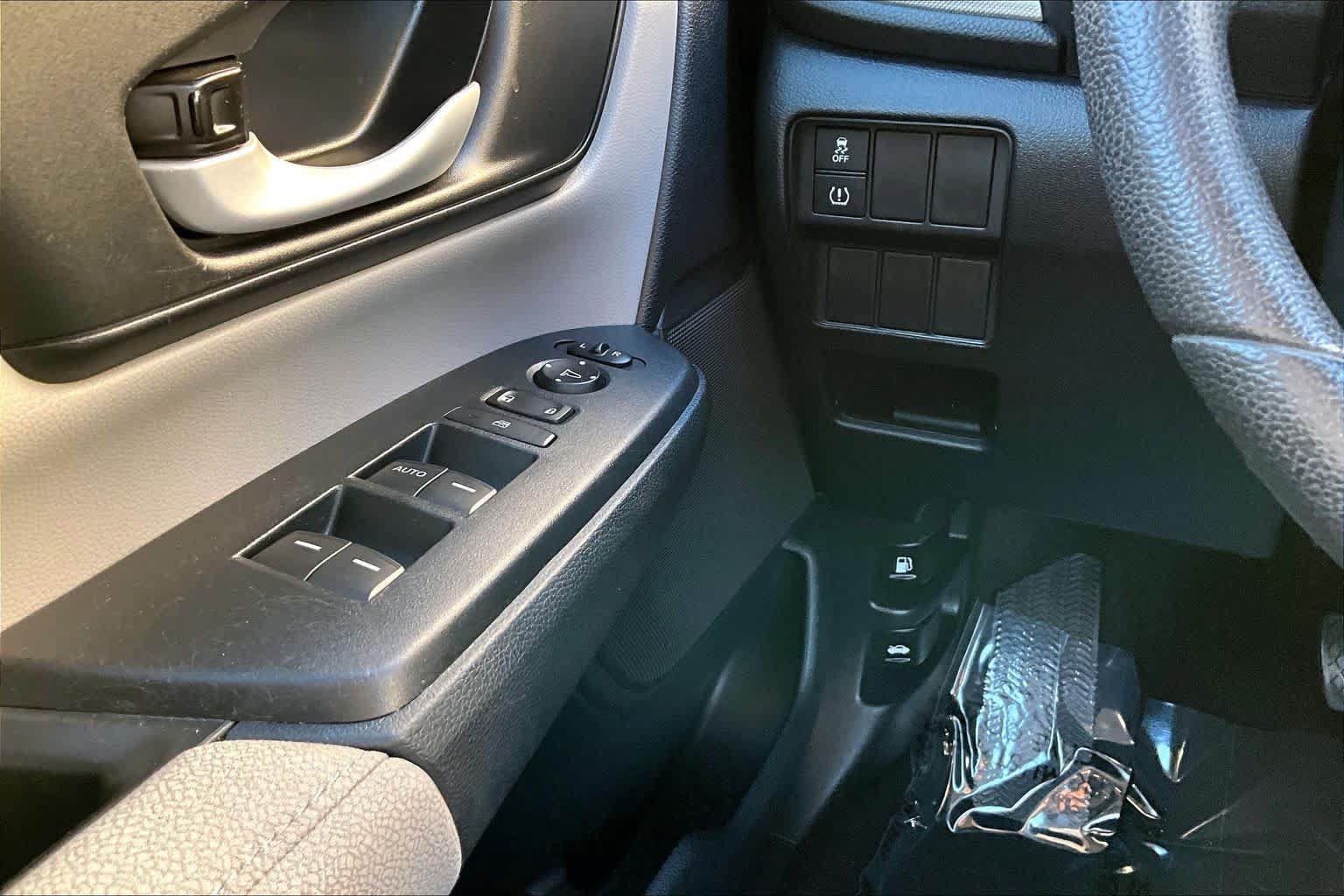 Used 2019 Honda CR-V LX image 31