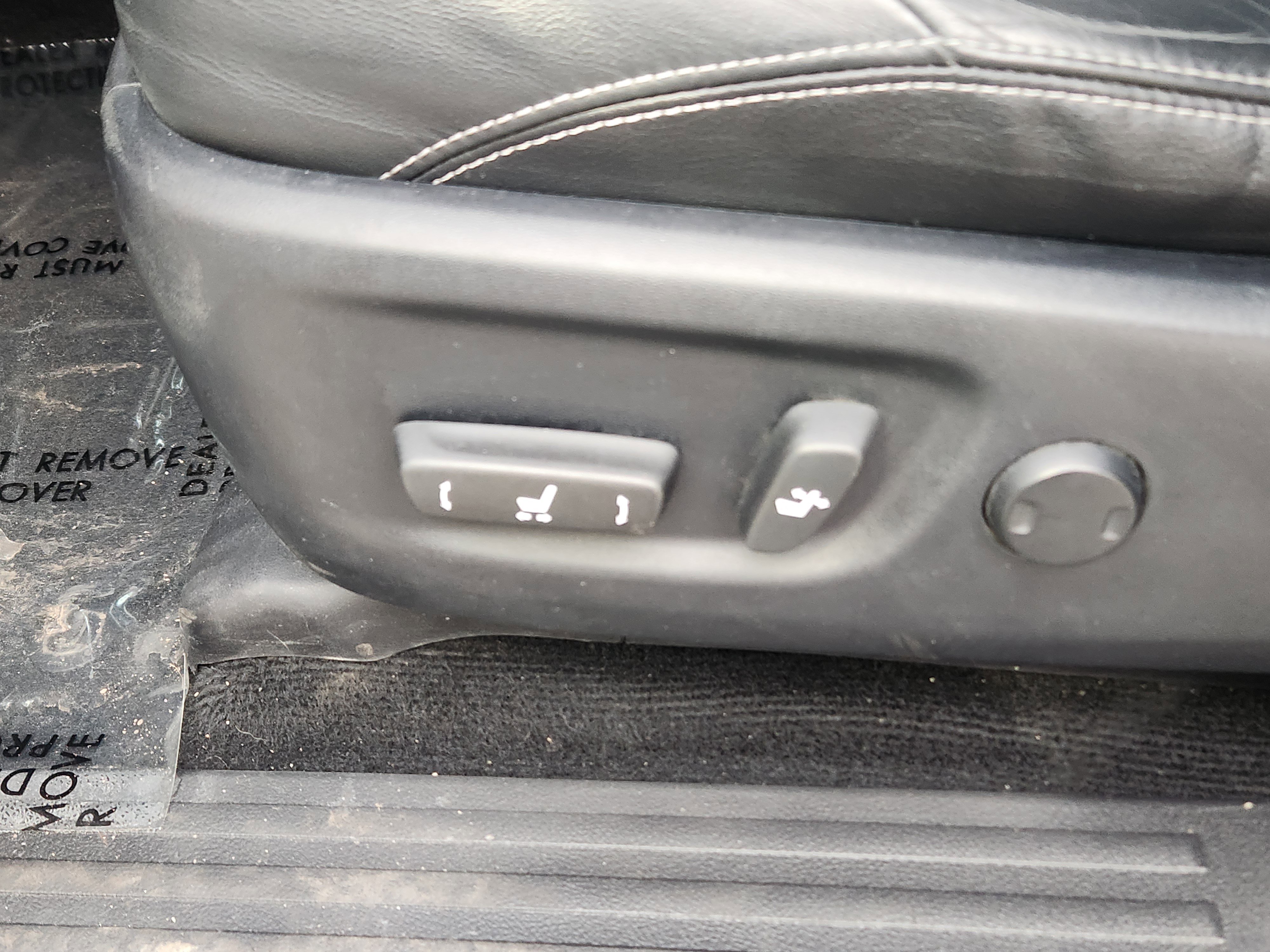 Used 2015 Toyota 4Runner Limited image 13