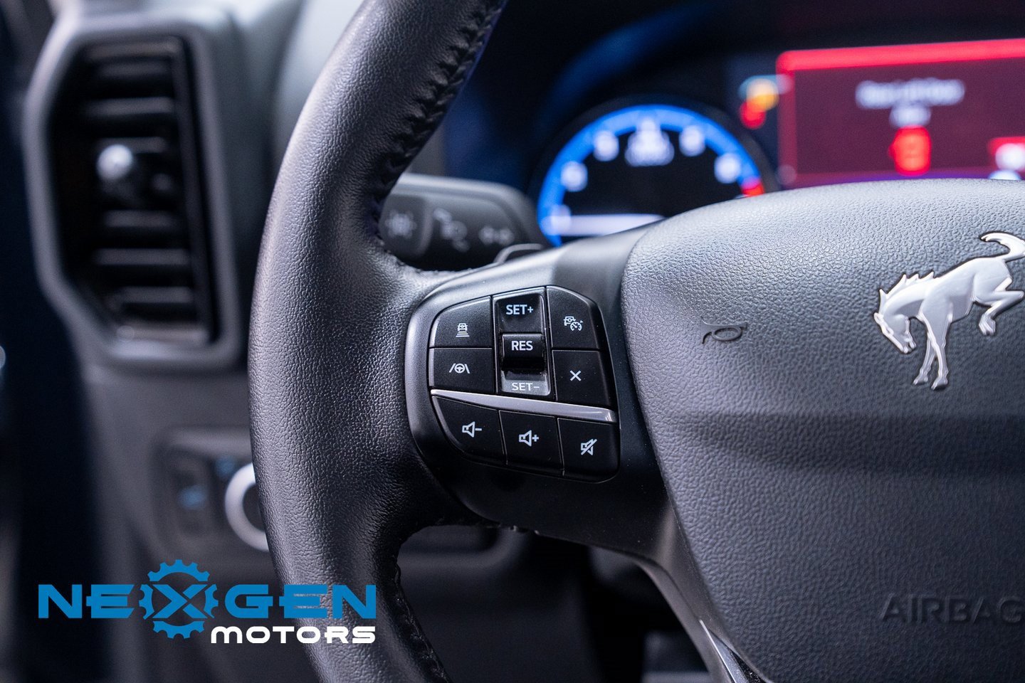 Used 2023 Ford Bronco Sport Badlands image 18