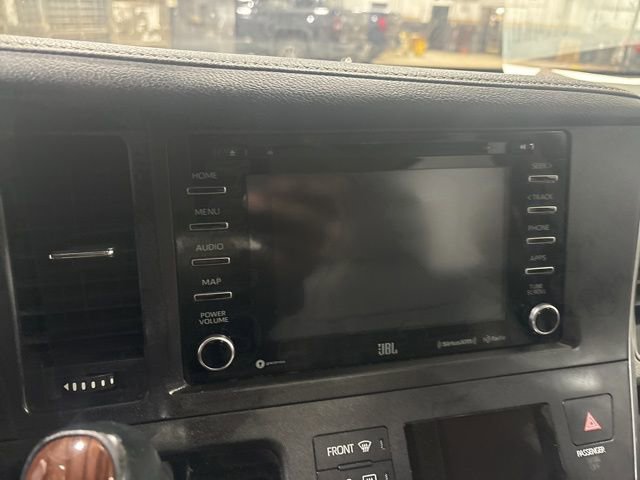 Used 2018 Toyota Sienna Limited Premium AWD/4WD image 31