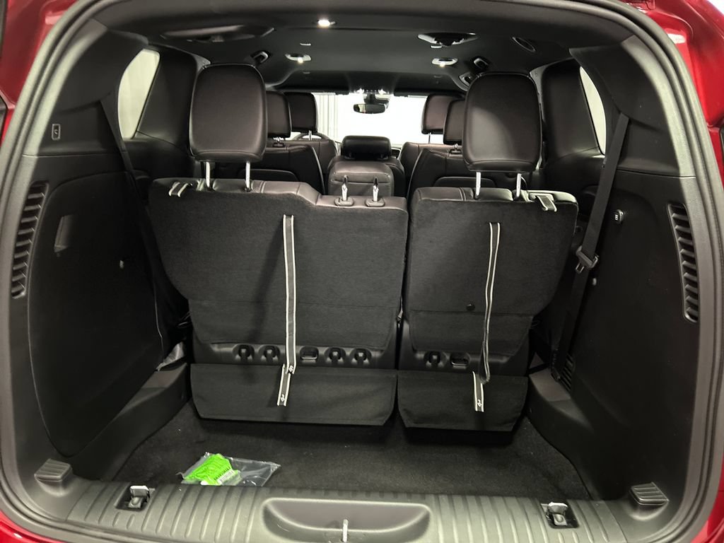 New 2026 Chrysler Pacifica Select w/ S Appearance Package FWD image 23