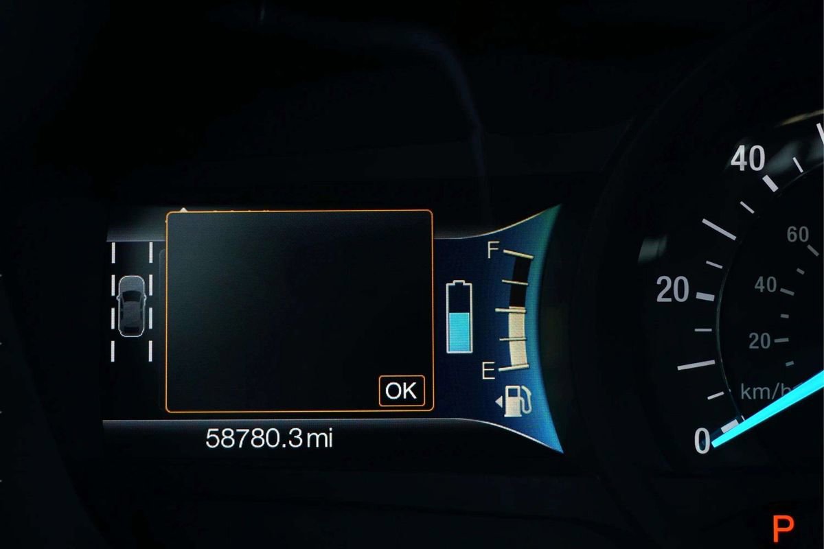 Used 2017 Ford Fusion Energi Titanium FWD image 31