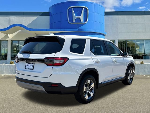 Used 2023 Honda Pilot EX-L image 2