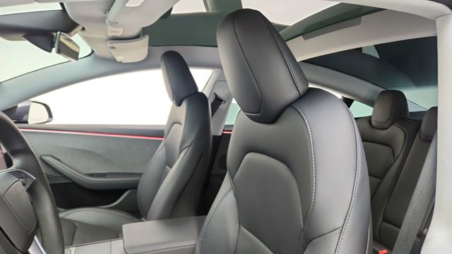 Used 2025 Tesla Model 3 Long Range image 31