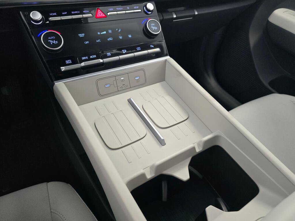 New 2026 Hyundai Santa Fe SE image 31