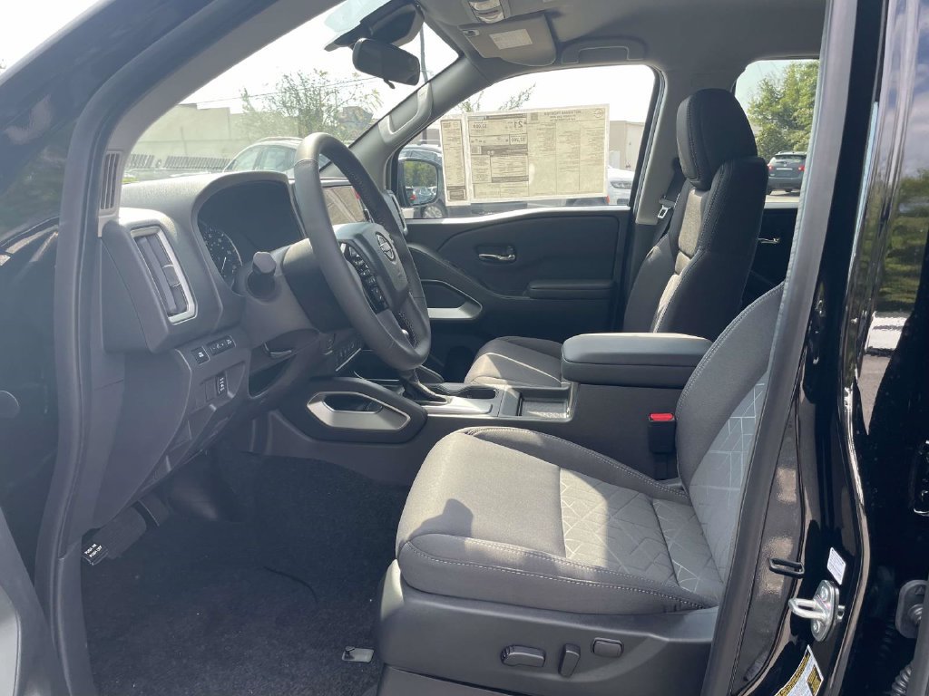 New 2027 Nissan Frontier SV RWD image 12