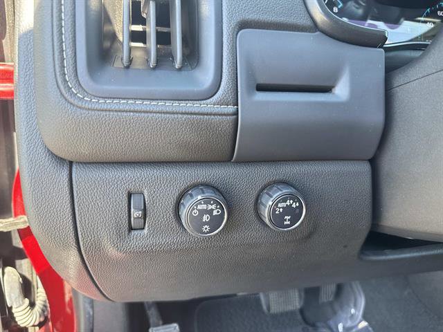 Used 2022 GMC Canyon Denali image 16