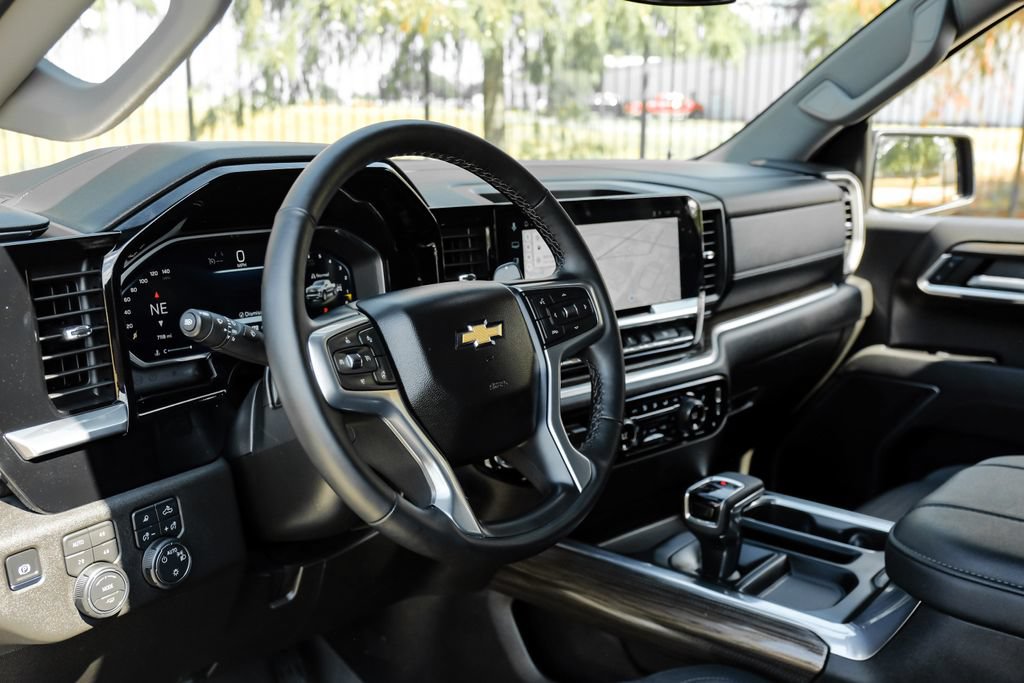 Used 2026 Chevrolet Silverado 1500 LT w/ Texas Edition Plus AWD/4WD image 19