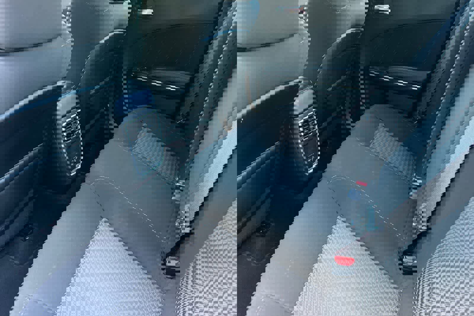 Used 2022 Dodge Charger R/T w/ Performance Handling Group image 5