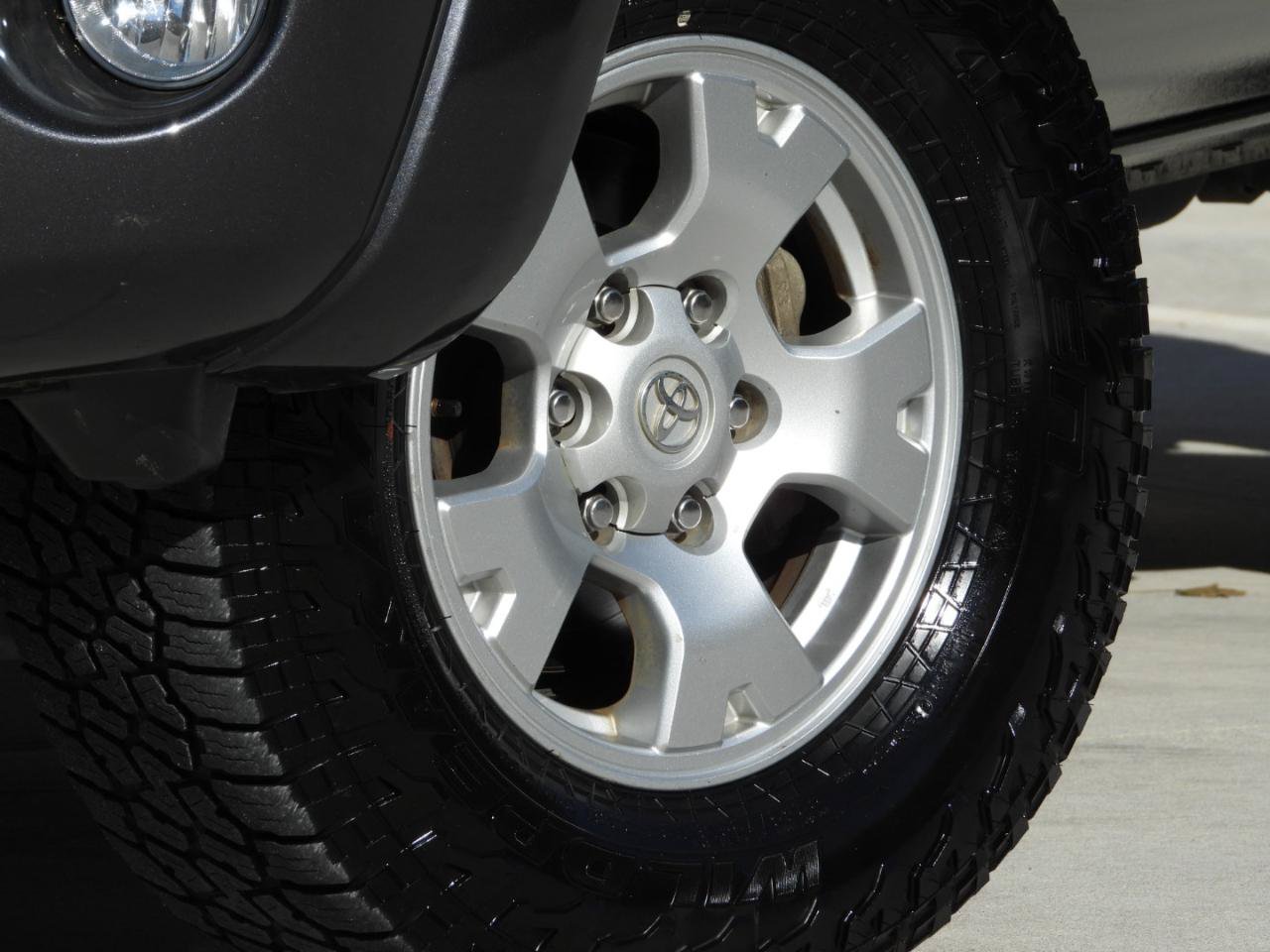 Used 2011 Toyota Tacoma PreRunner w/ SR5 Pkg #2 RWD image 6