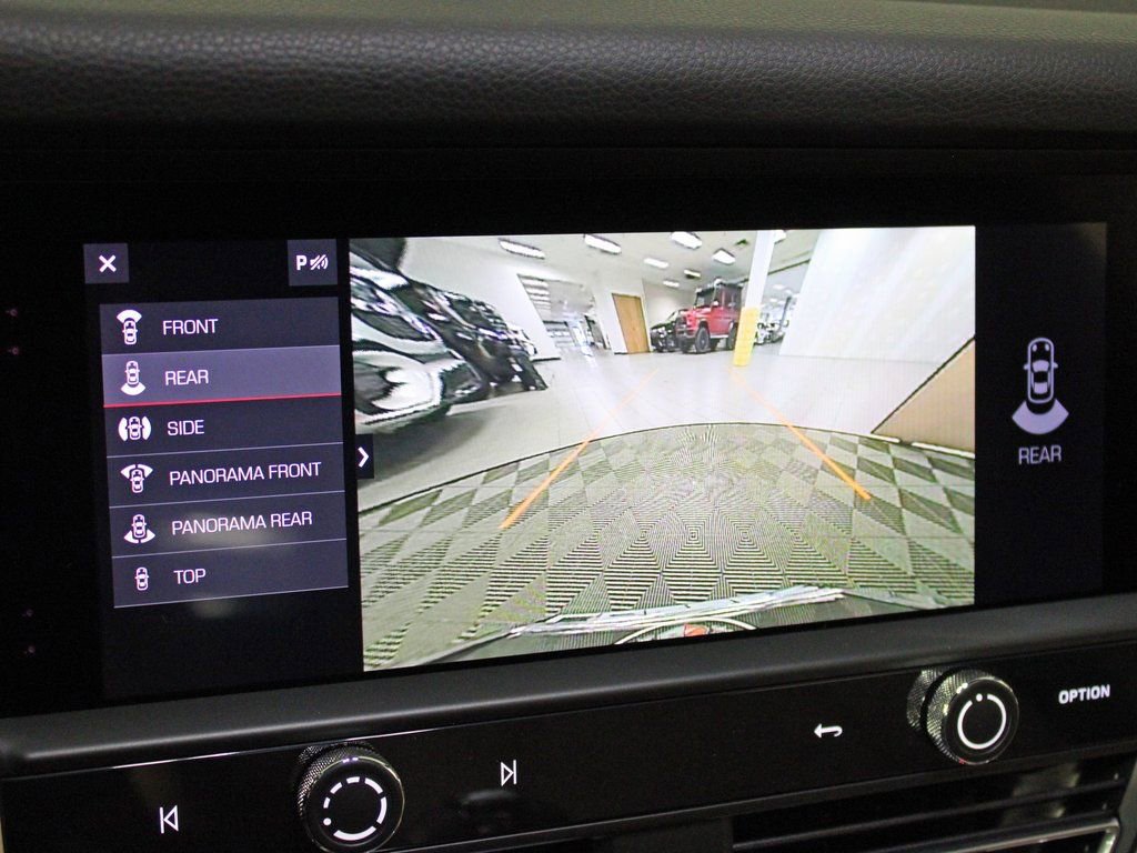 Certified 2025 Porsche Macan image 22