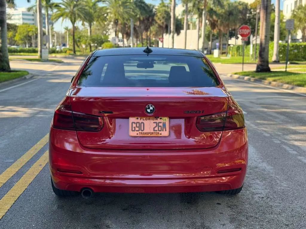 Used 2018 BMW 320i xDrive Sedan image 5