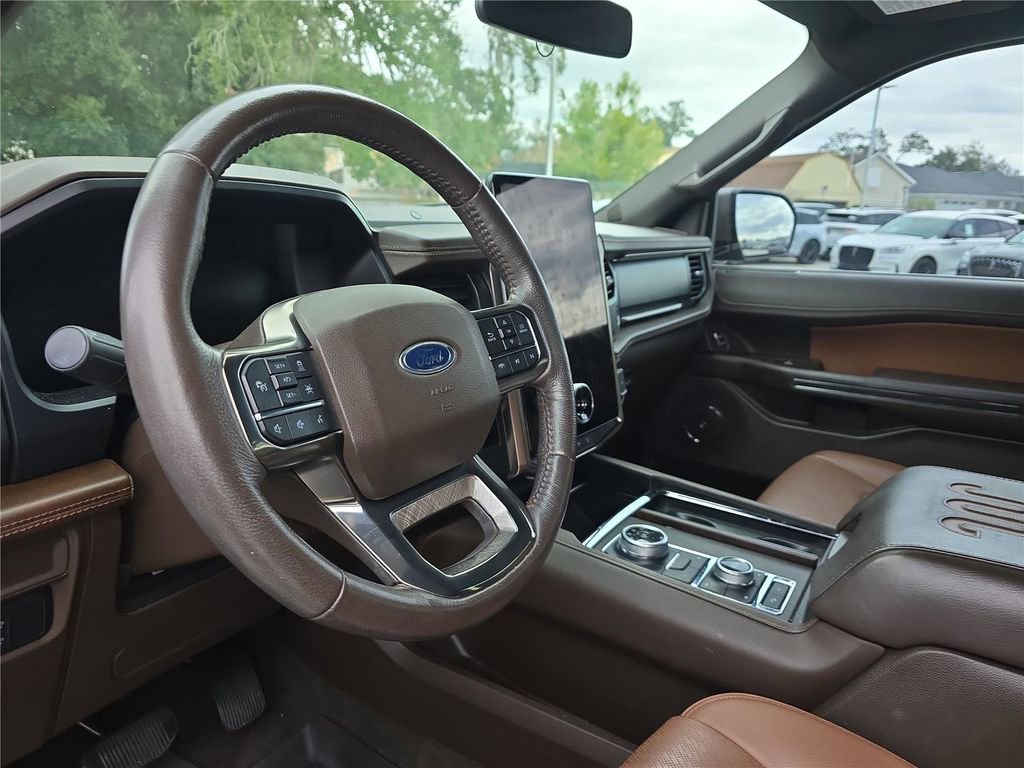 Used 2022 Ford Expedition King Ranch image 17