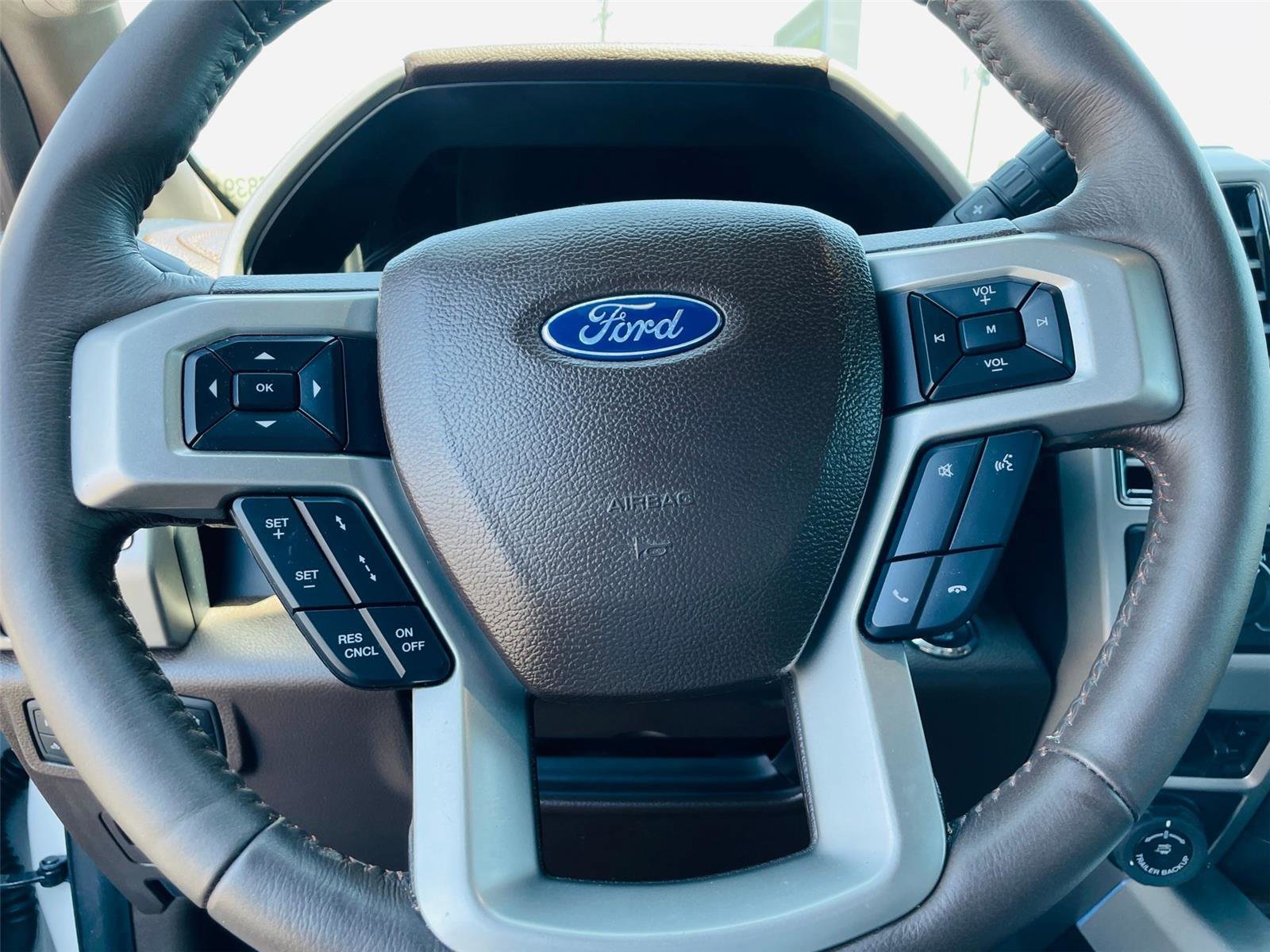 Used 2021 Ford F250 King Ranch w/ King Ranch Ultimate Package AWD/4WD image 11