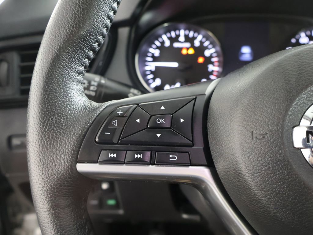 Used 2019 Nissan Rogue SV AWD/4WD image 42